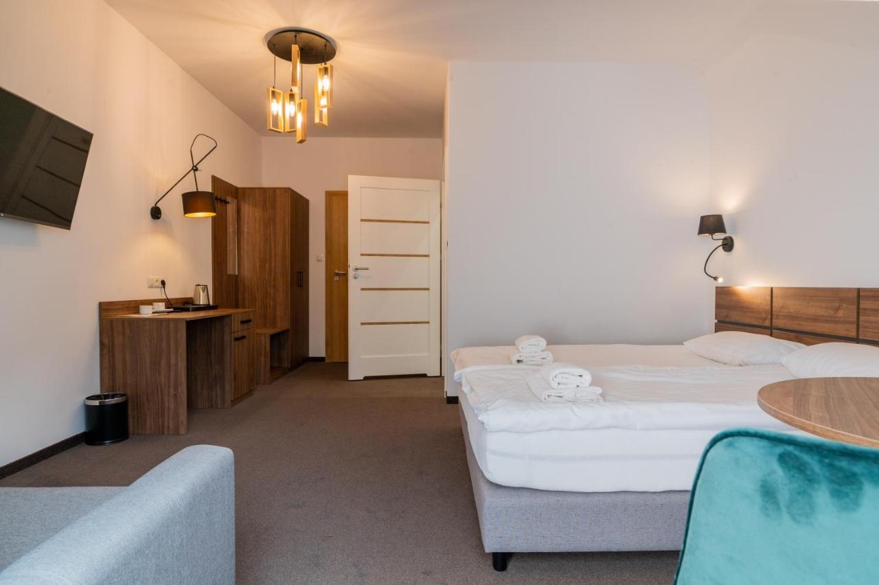 Hotel Odejewscy Chojnice Kültér fotó