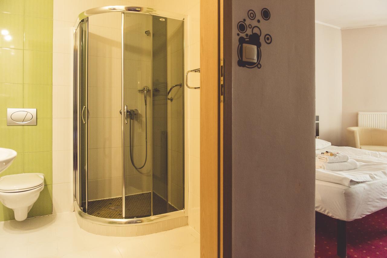 Hotel Odejewscy Chojnice Kültér fotó